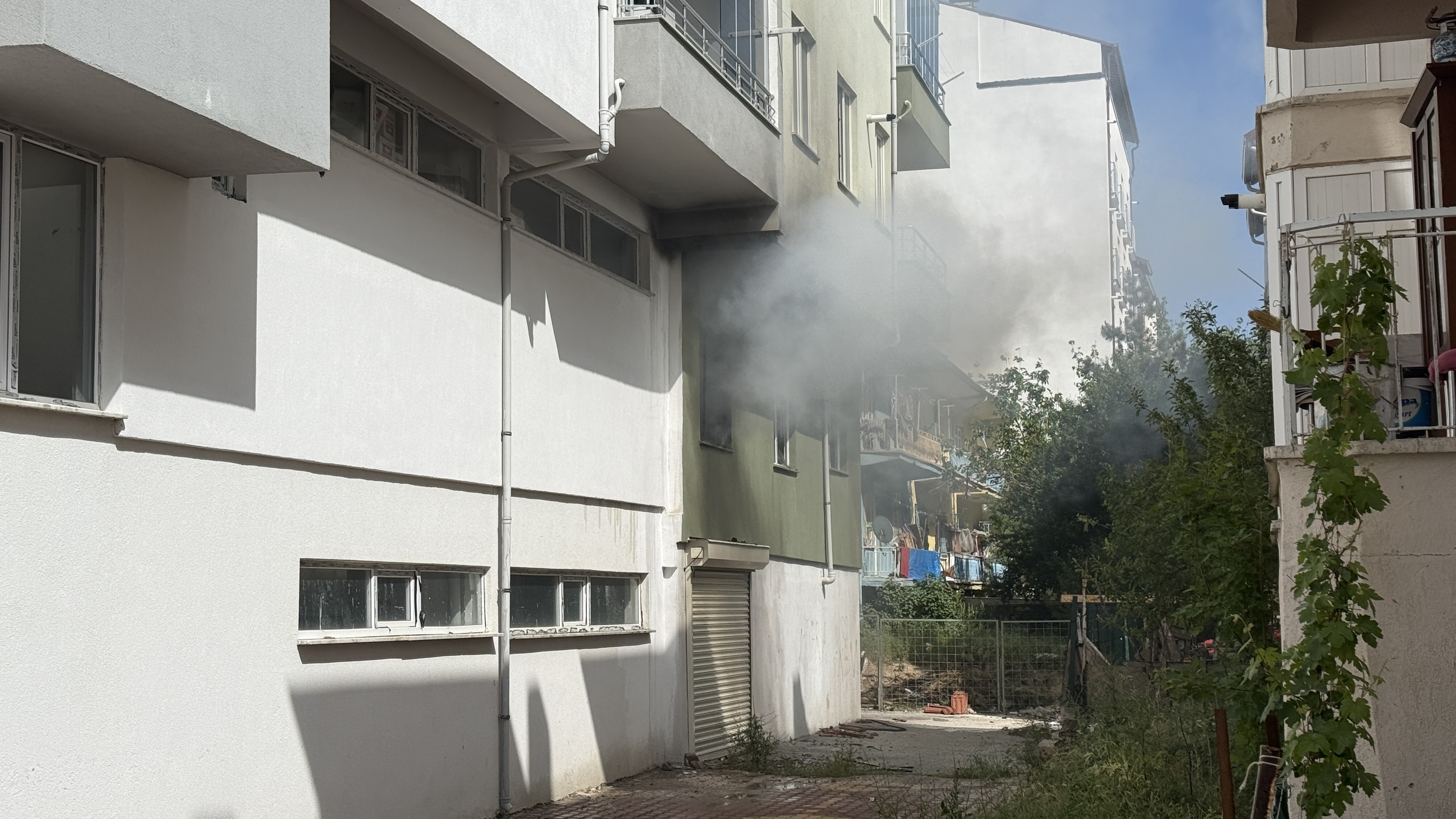 Konya'da iş yerinde çıkan yangın hasara neden oldu