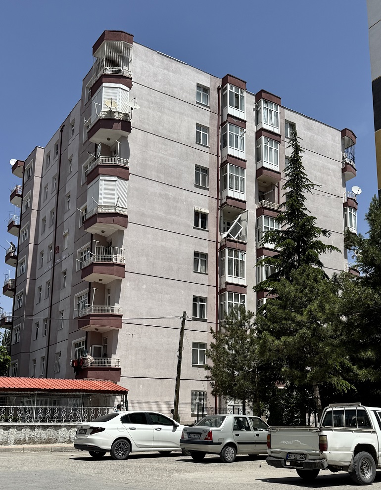 Konya'da gaz sıkışması sonucu patlama!