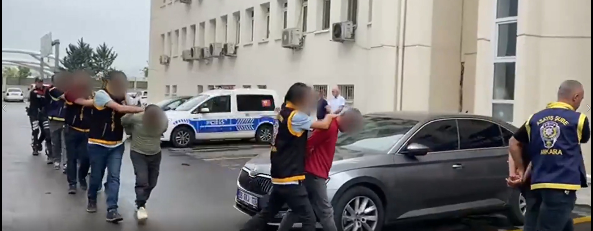 Ankara’da kurban pazarında polislere saldıran 12 kişi gözaltına alındı