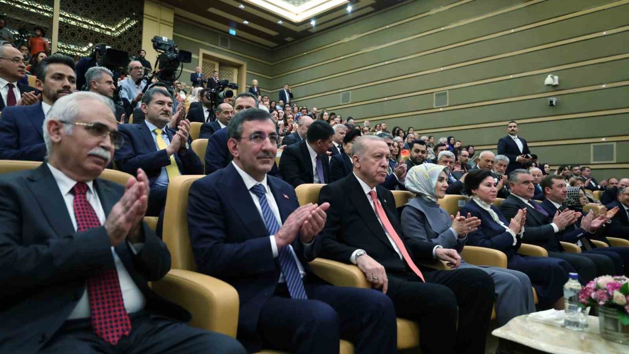 Cumhurbaşkanı Erdoğan: "Yetkisini kötüye kullananın gözünün yaşına bakmadık, bakmayız"