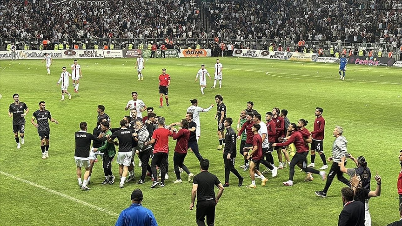 Elazığspor- Vanspor maçı tatil edildi