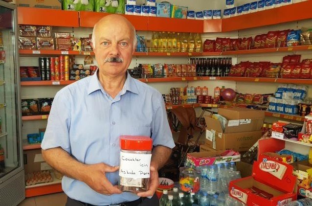 Market sahibinden "Askıda Para" ile çocuklara destek