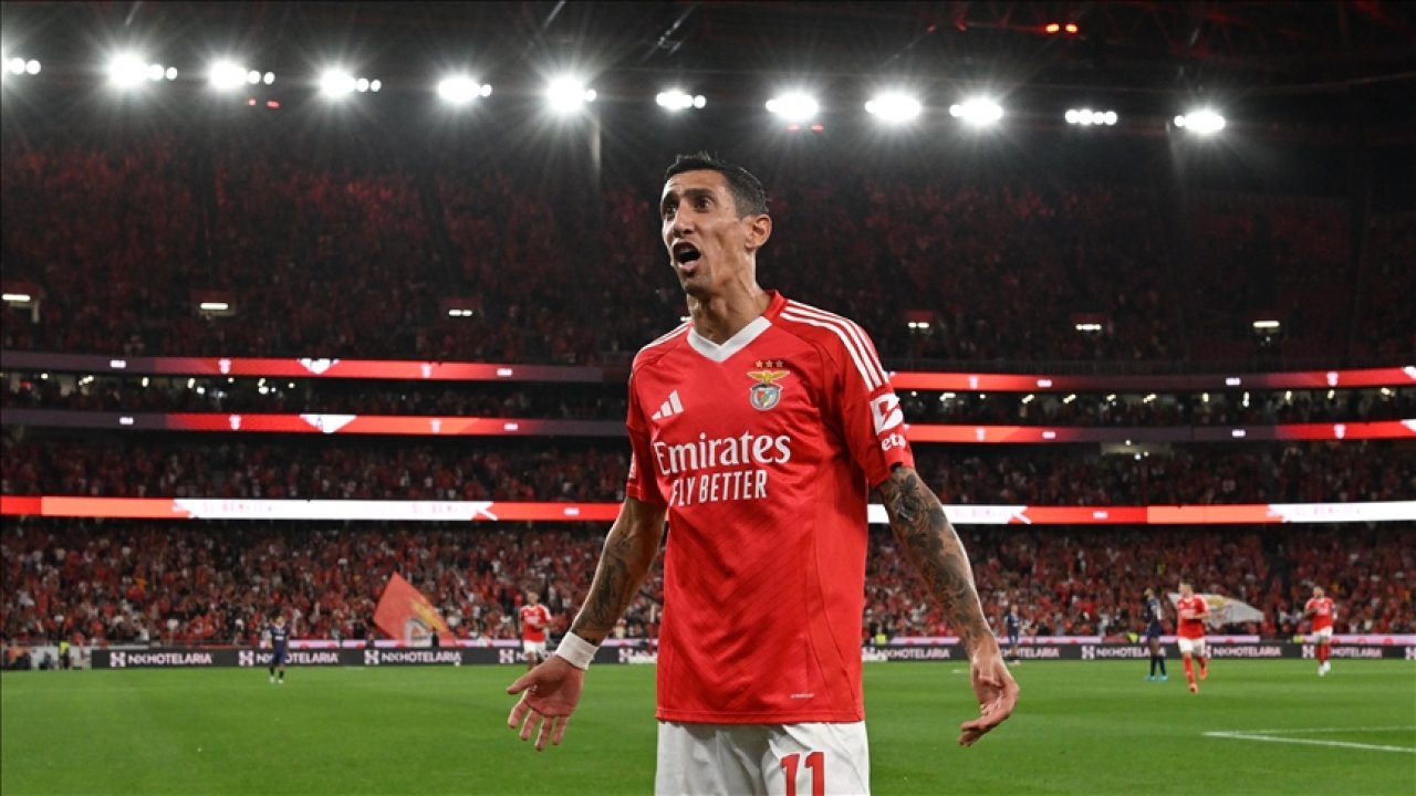 Angel Di Maria yuvaya geri döndü