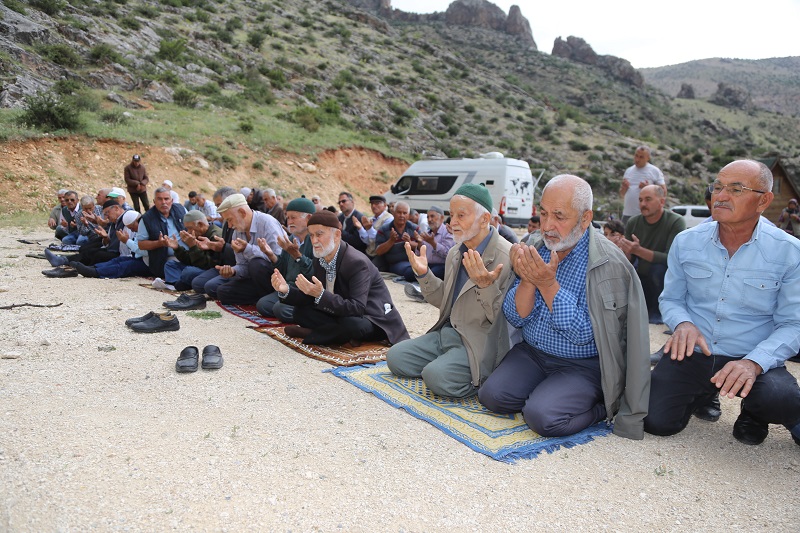 Konya'nın ilçesinde yağmur duası yapıldı