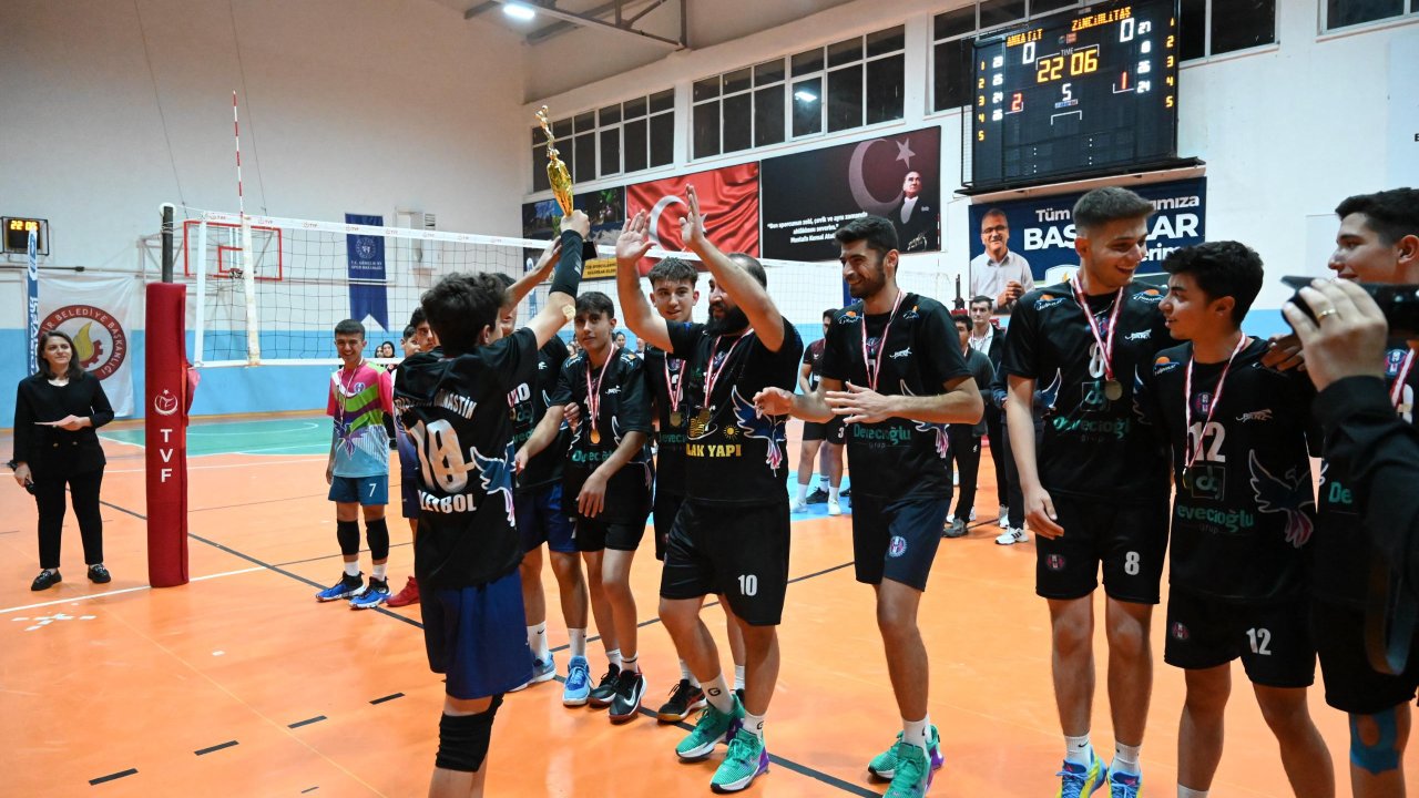 Seydişehir'de voleybol heyecanı yaşandı