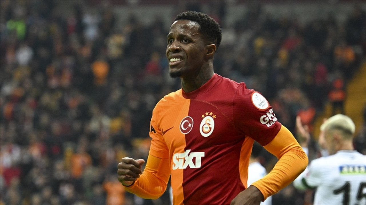 Zaha'nın Süper Lig ile bir bağlantısı kalmadı