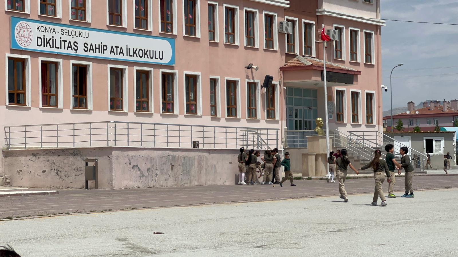 Sağlık Bakanlığından, Konya'da, akran zorbalığı sonrası entübe edilen öğreniye ambulansın geç gittiği iddiasına ilişkin açıklama