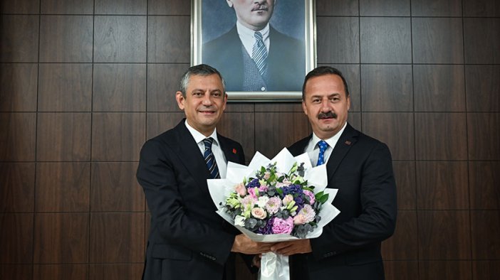 CHP Genel Başkanı Özel, A Parti Genel Başkanı Ağıralioğlu'nu ziyaret etti