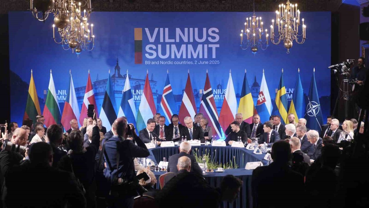 Zelenskiy: "İstanbul’dan sonuç alınmazsa Rusya’ya yaptırım uygulanmalı"