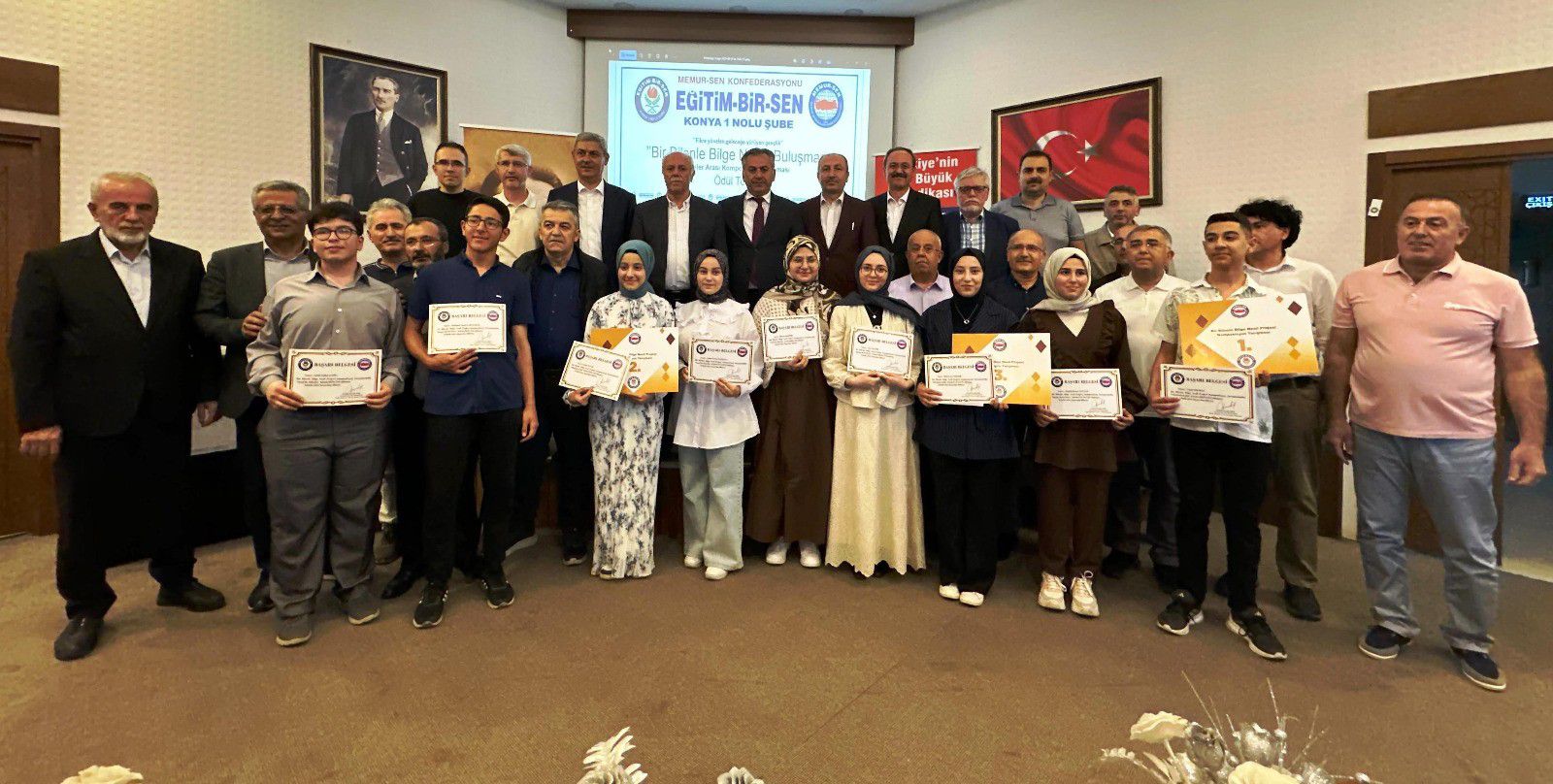 Kitap okuyup kompozisyon yazmışlardı: Konya'da dereceye girenlere  ödül