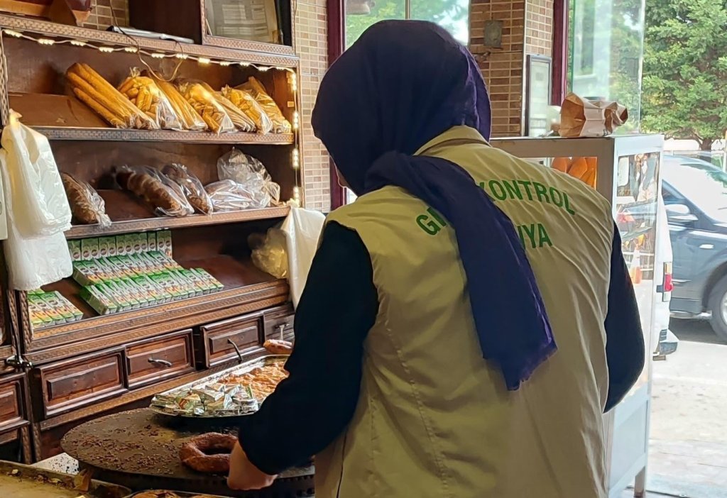 Beyşehir’de bayram öncesi iş yerlerinde gıda denetimi