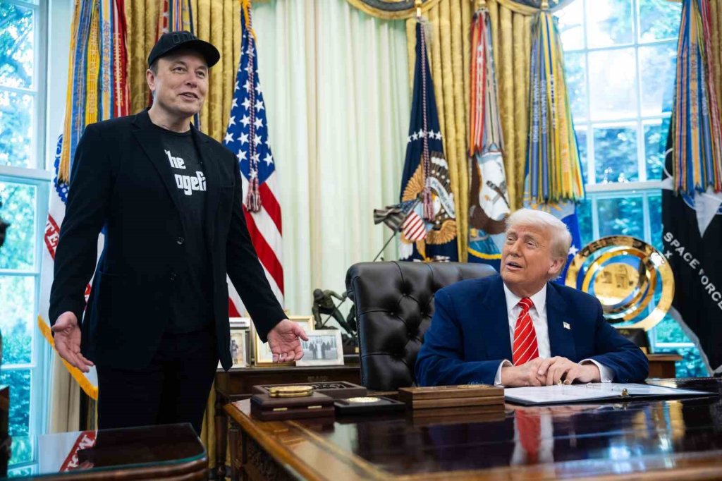 Trump: Musk aklını kaçırmış