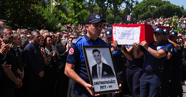 Bilirkişi raporunun detayları ortaya çıktı: Manisa Büyükşehir Belediye Başkanı Zeyrek’in ölümüne ilişkin 2 kişi gözaltı