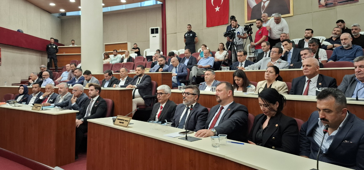 Yolsuzluk soruşturmasında tutuklanan başkanın yerine  CHP'li Meclis Üyesi seçildi