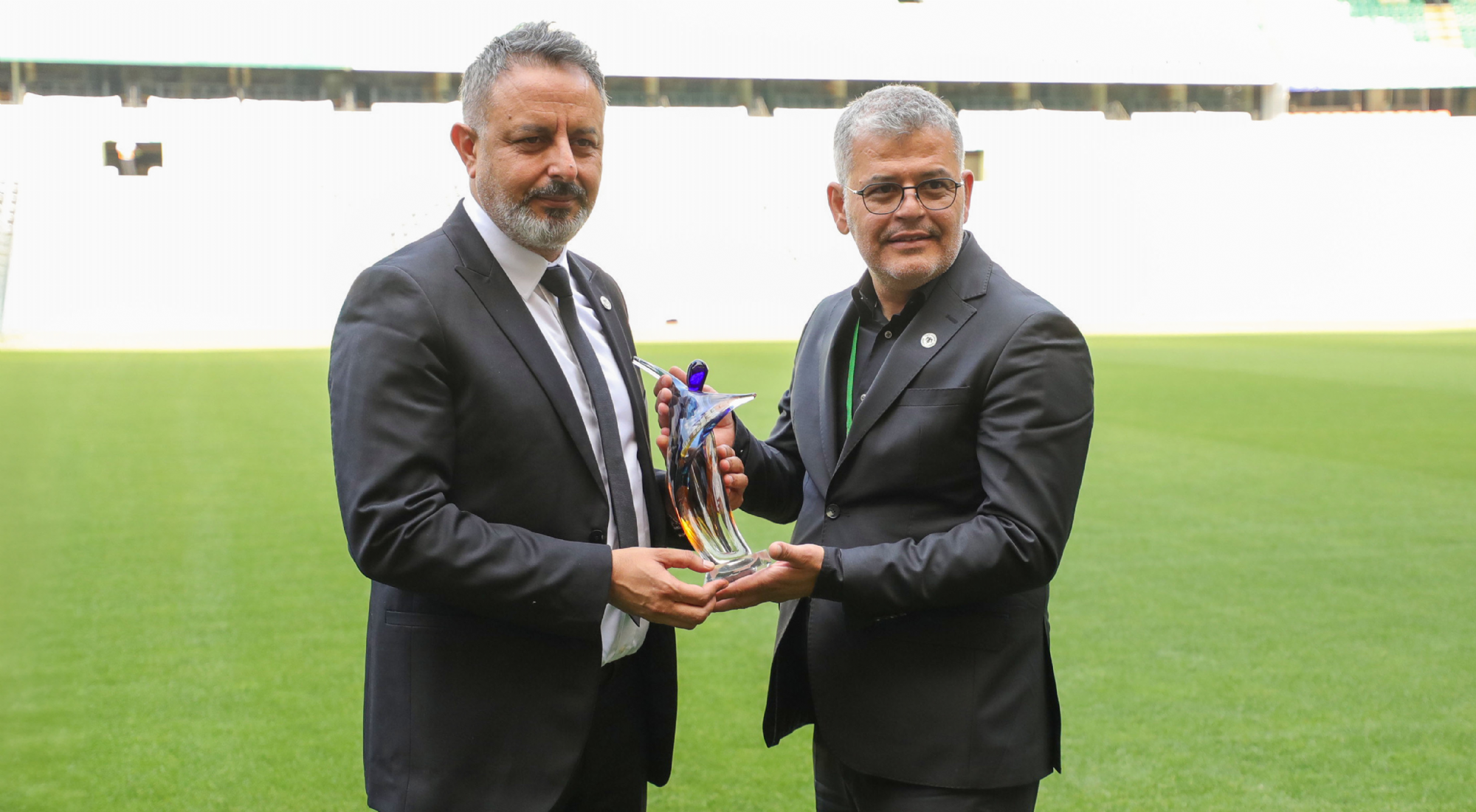 Anadolu Kartalı Konyaspor'da  "II. Ömer" dönemi:  Ömer Atiker, Konyaspor'un 24. başkanı oldu
