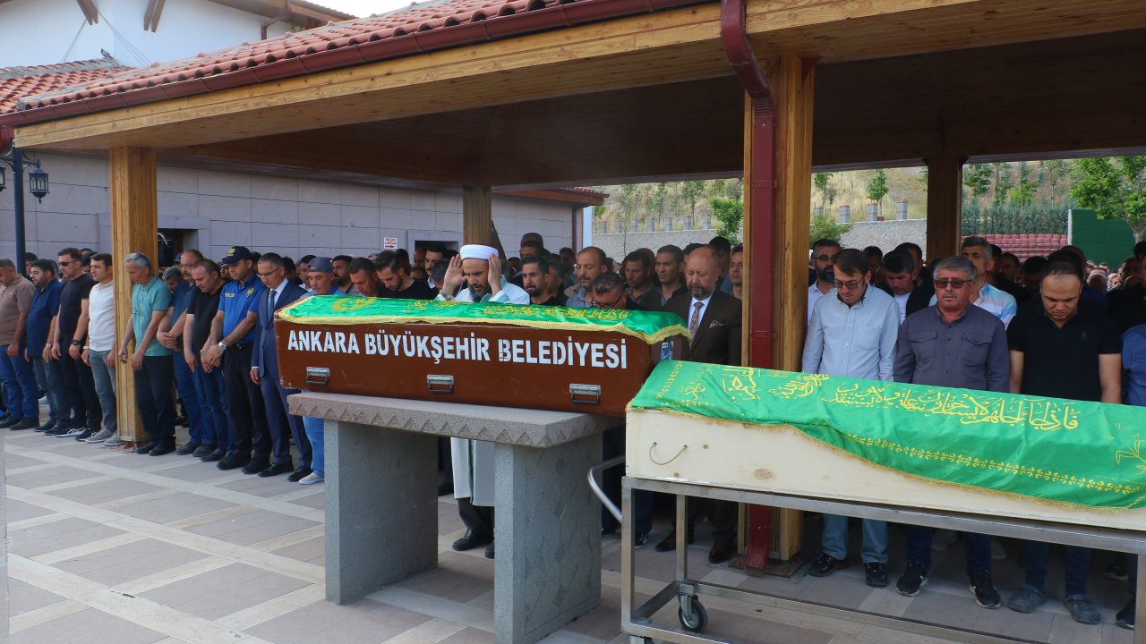 Salda Gölü’nde boğulan baba-oğul Ankara’da defnedildi