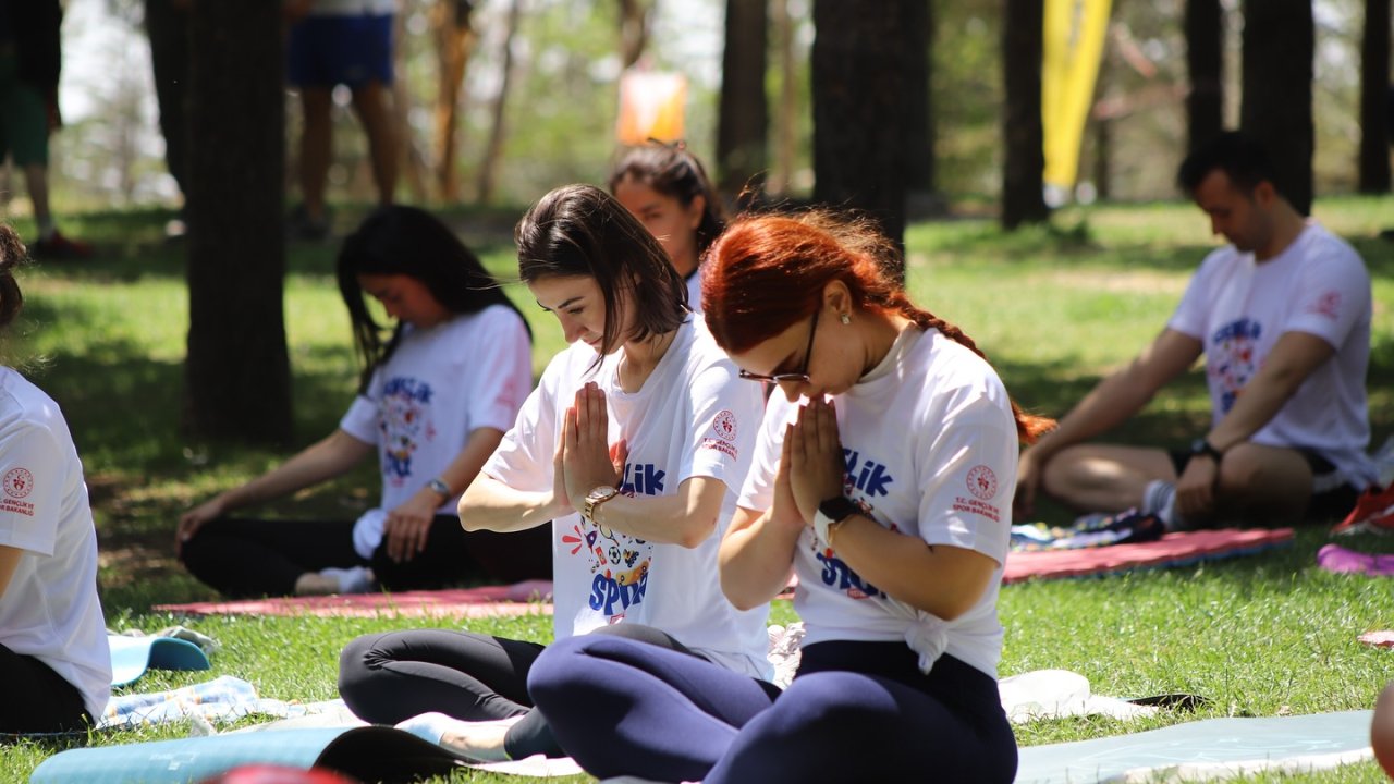 Yoga için buluştular