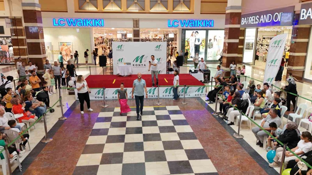 Konya'daki AVM'de Babalar Günü’ne özel yarışma