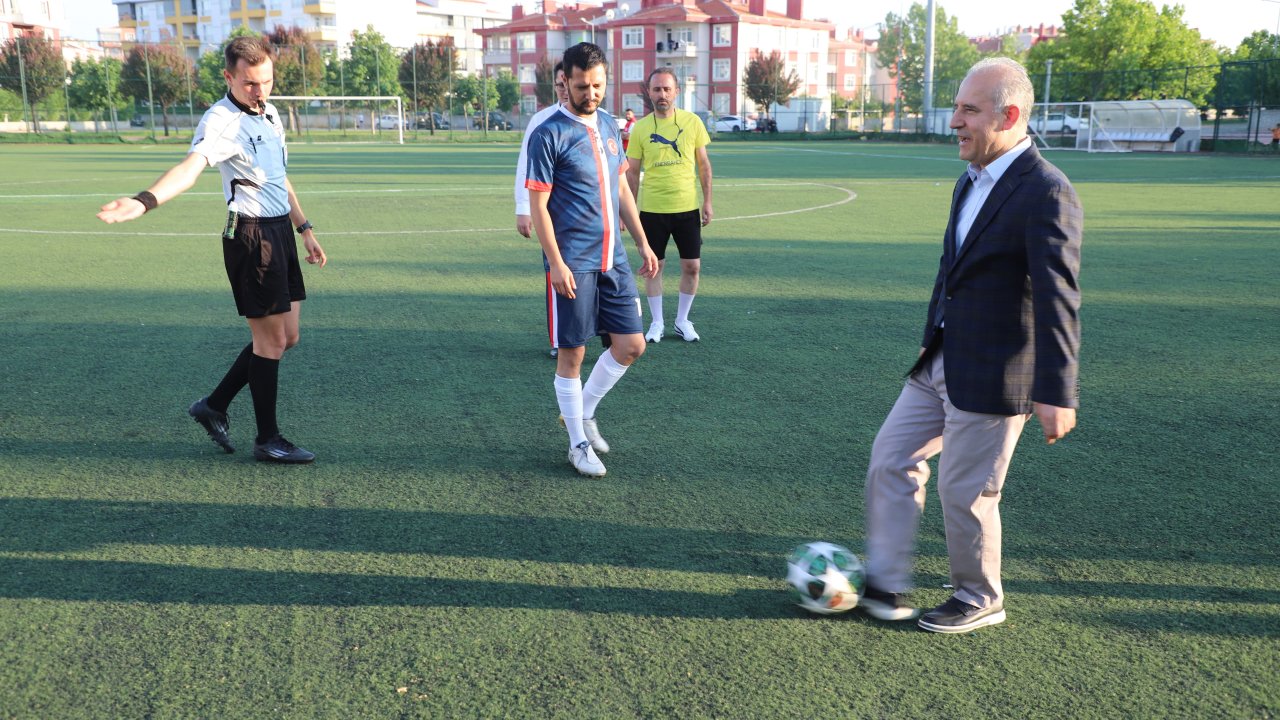 Konya Adliyesi'nde futbol heyecanı