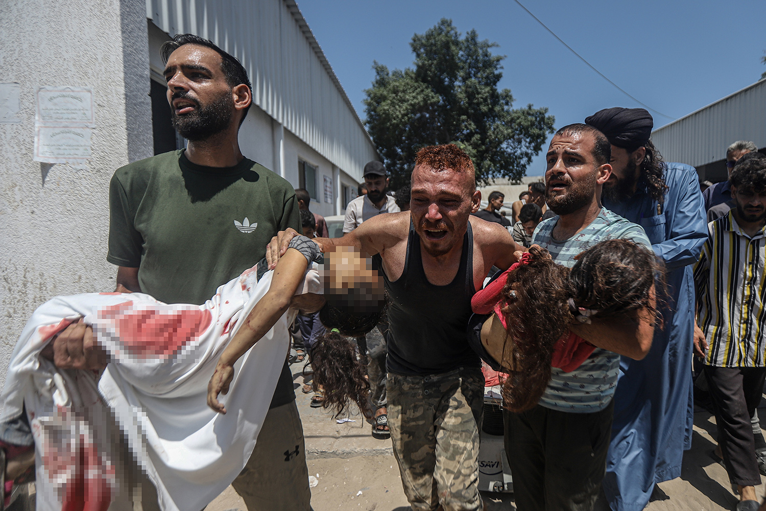 Terör devleti İsrail Gazze'de soykırımı sürdürüyor