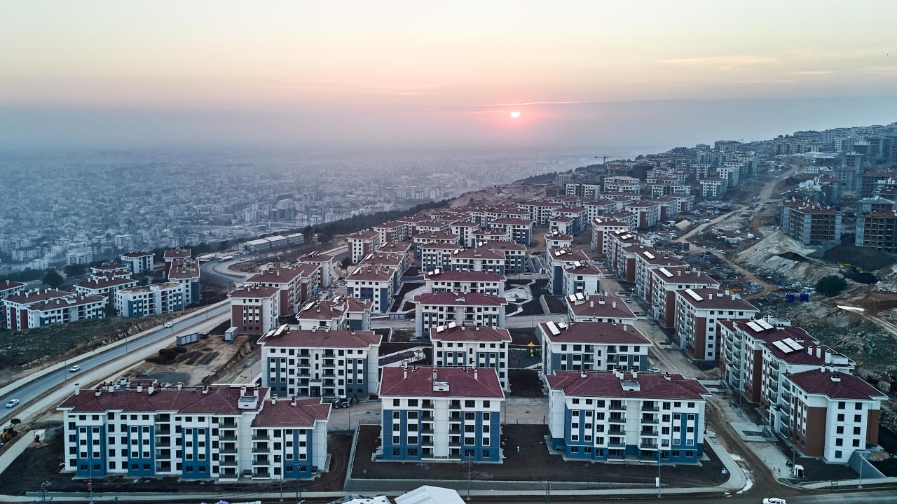 Depremzedelere dev teslimat: 453 bin konut ve iş yeri yolda
