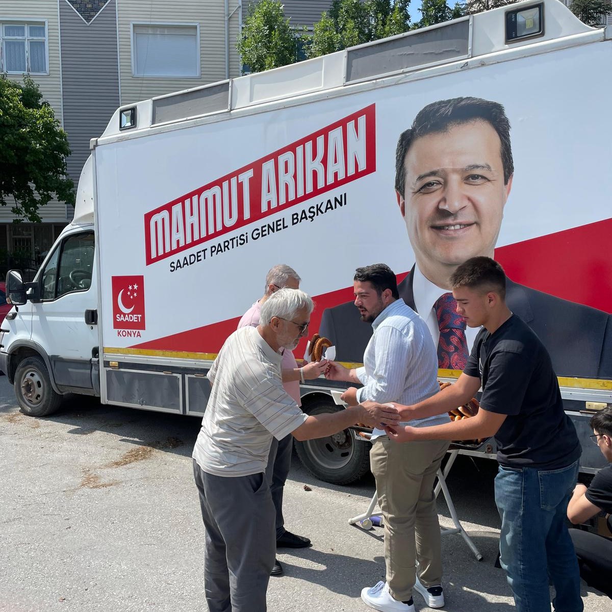 SP Konya Gençlik Kolları'ndan YKS ikramı