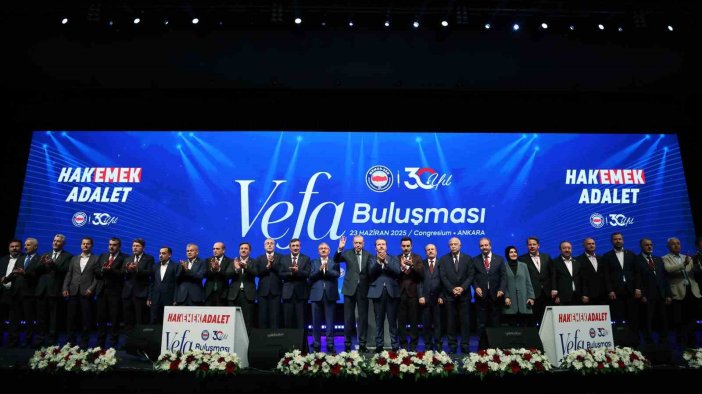 Cumhurbaşkanı Erdoğan: "İran’ın egemenliğine ve bölgemizin güvenliğine yönelik saldırılara tepkimizi açıkça ortaya koyuyoruz"