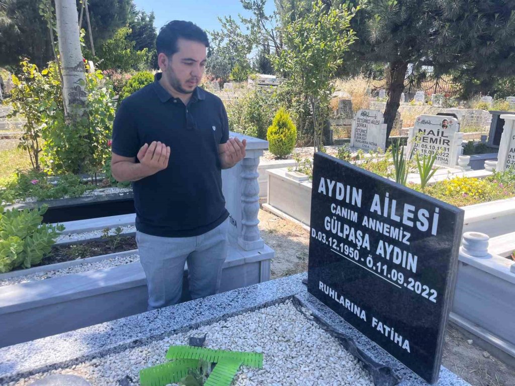 Kimliği belirsiz kişiler annesinin mezarını 2,5 yılda 20 kez tahrip etti