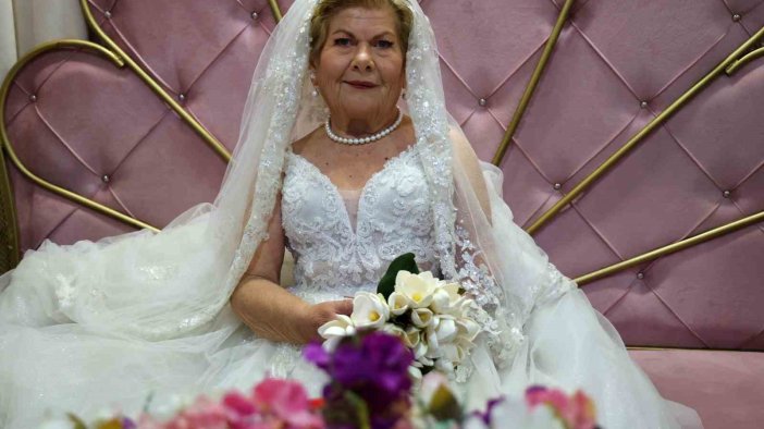 Geçen yıl 82 yaşında temsili düğünde gelinlik giymişti... Çalılıkta ölü bulundu
