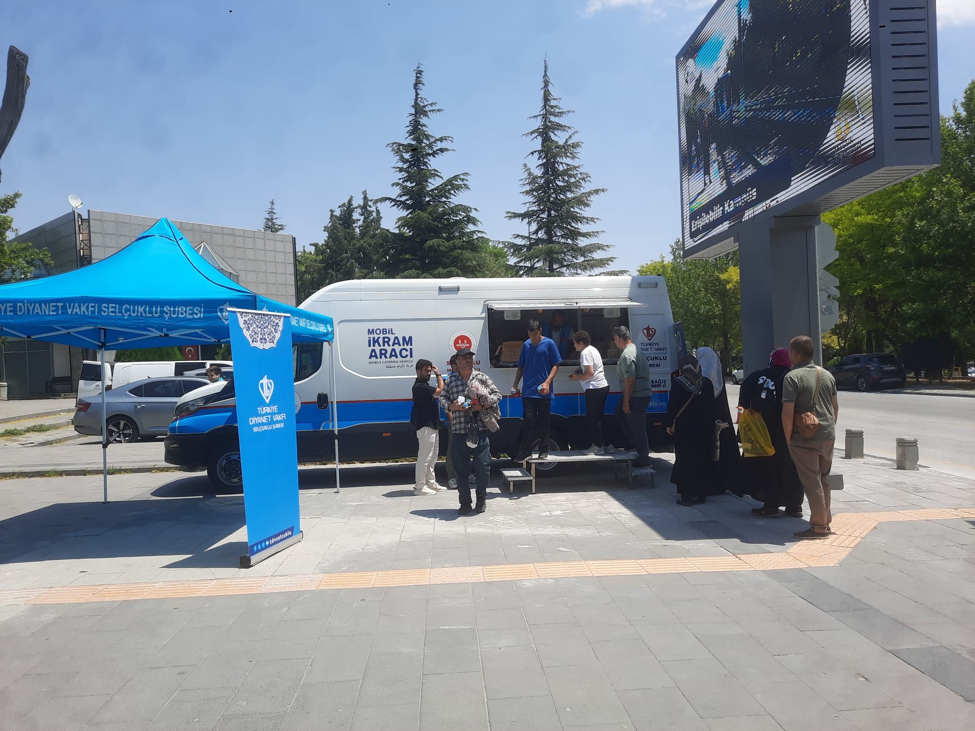 TDV Selçuklu’dan YKS ikramı