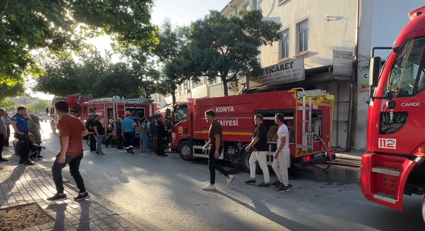 Konya’da attariye dükkanında yangın