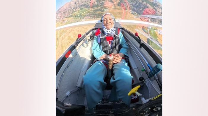 83 yaşındaki kadının huzurevinde kurduğu "uçma" hayali gerçek oldu