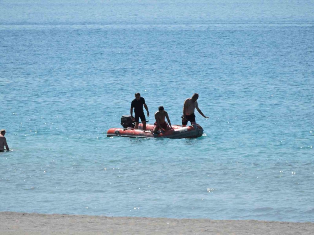 Salda Gölü’nde can pazarı: Ölümle burun buruna geldi