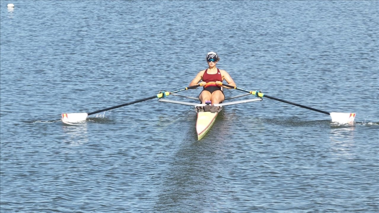 Milli kürekçi zirveyi hedefliyor