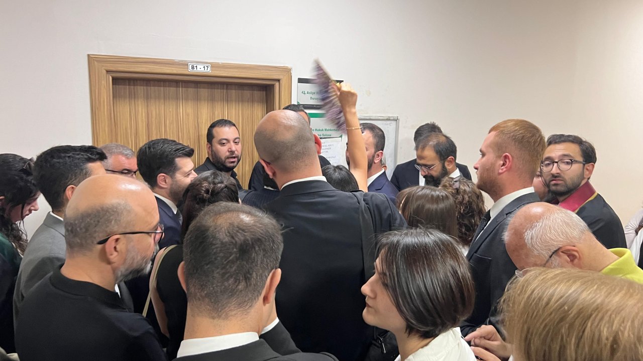 CHP Kurultayı davası 8 Eylül’e ertelendi, şimdi ne olacak? Avukatlardan  açıklama