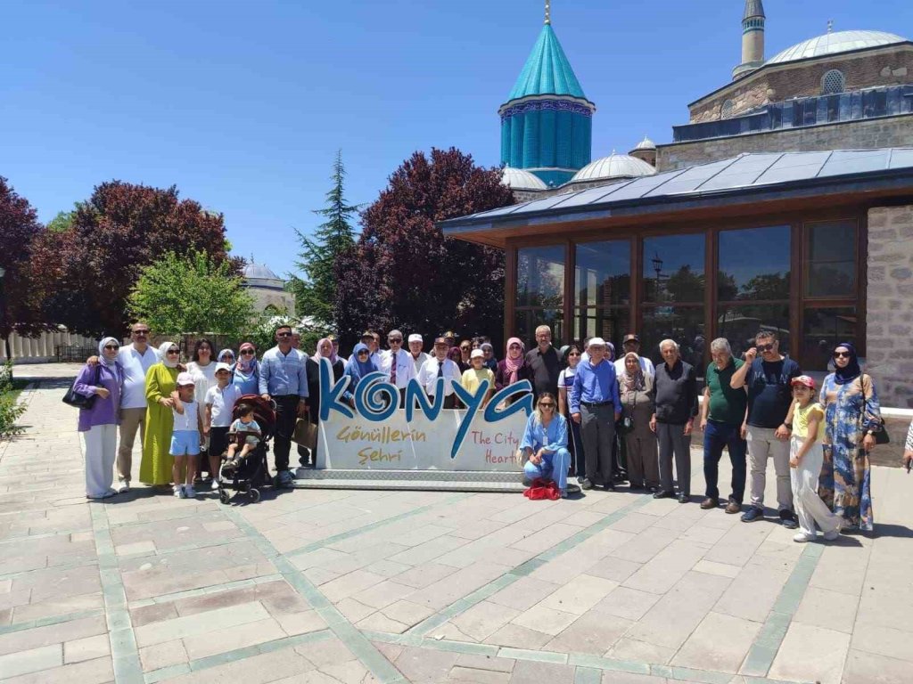 Kırşehirli şehir aileleri Konya'yı gezdi