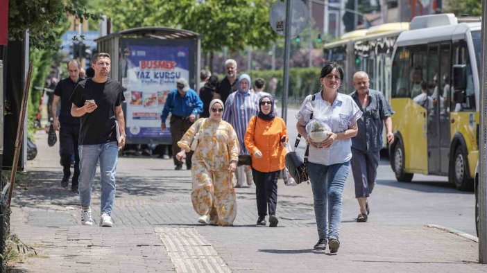 Bursa’da 4.2 büyüklüğünde ikinci deprem kameralarda