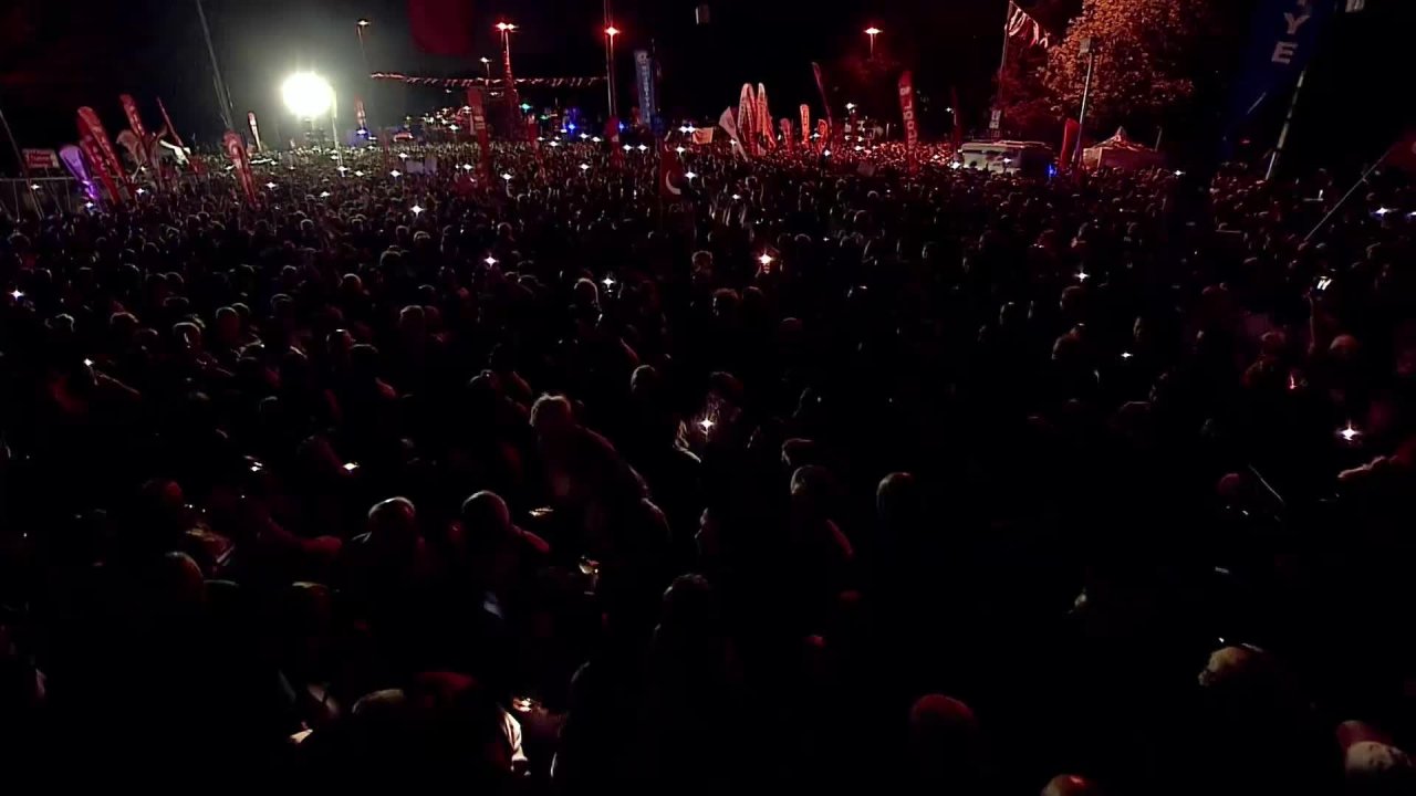 Saraçhane'de Cumhurbaşkanı Erdoğan'a hakaret eden 42 kişi yakalandı