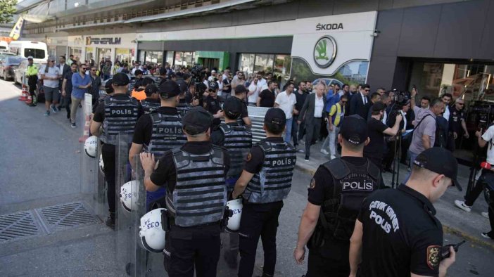 Fenerbahçe'e imza teslimine yoğun güvenlik