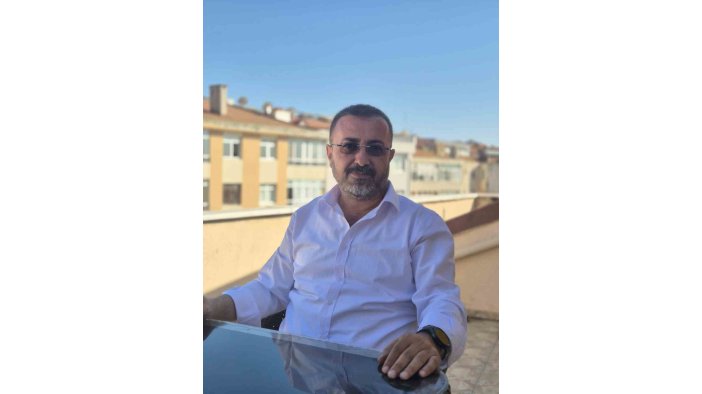 Gazeteci yan yatan teknede yaşadığı korku dolu anları anlattı