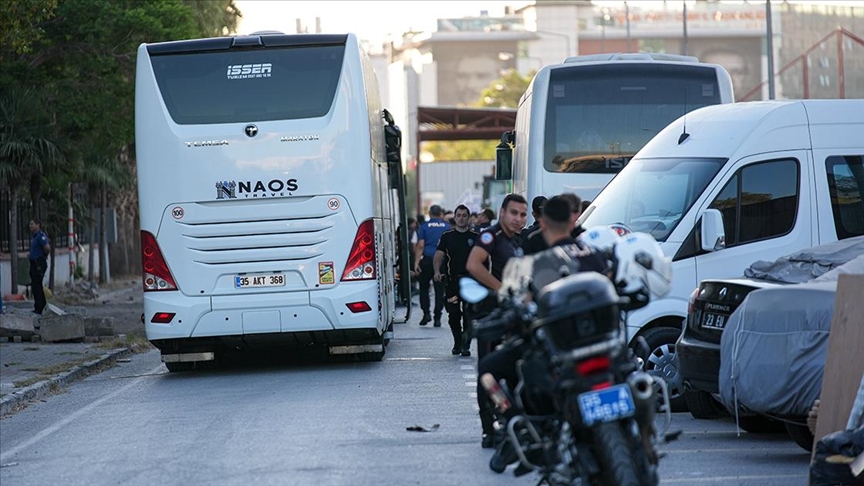 İzmir Büyükşehir Belediyesine yönelik yolsuzluk soruşturmasında 119 şüpheli adliyede
