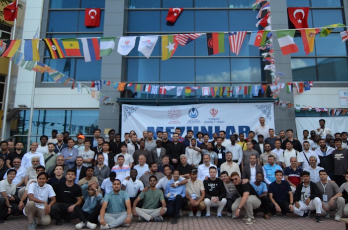 Uluslararası mezunlar Konya'da bir araya geldi