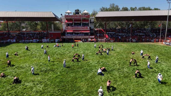Edirne’de Kırkpınar Yağlı Güreşleri başladı