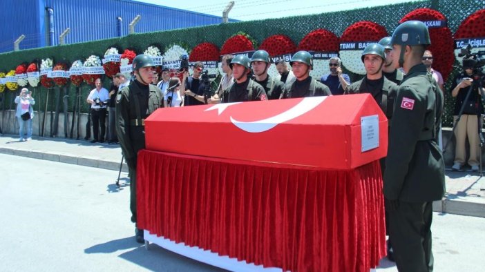 Aydınlı Şehit Üsteğmen Ege Akar, İzmir’de dualarla son yolculuğuna uğurladı