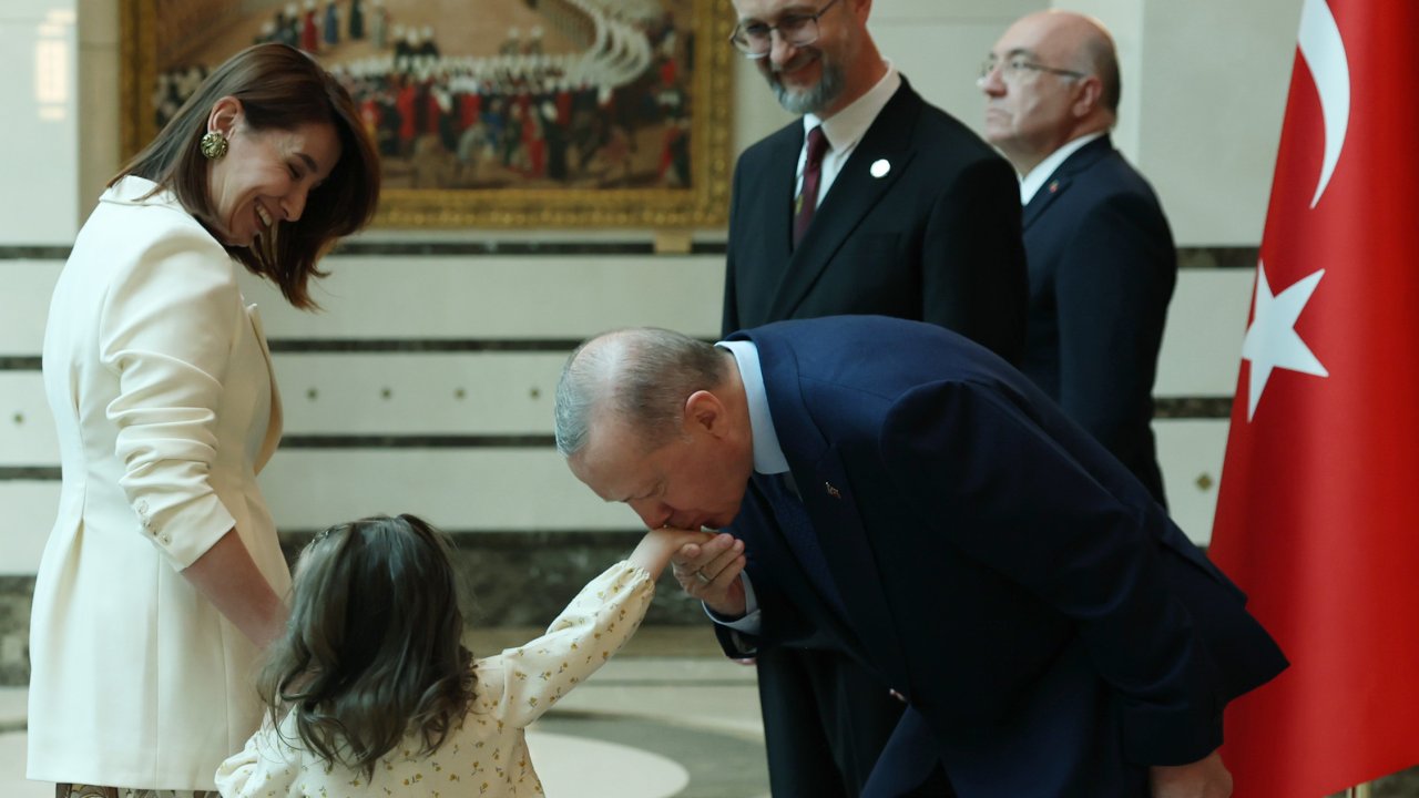Cumhurbaşkanı Erdoğan’a  4 ülkenin  büyükelçisinden güven mektubu