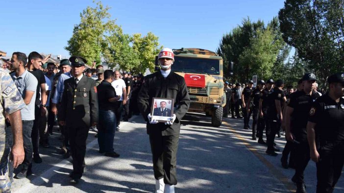 Şehit Piyade Teğmen Furkan Sert, son yolculuğuna uğurlandı