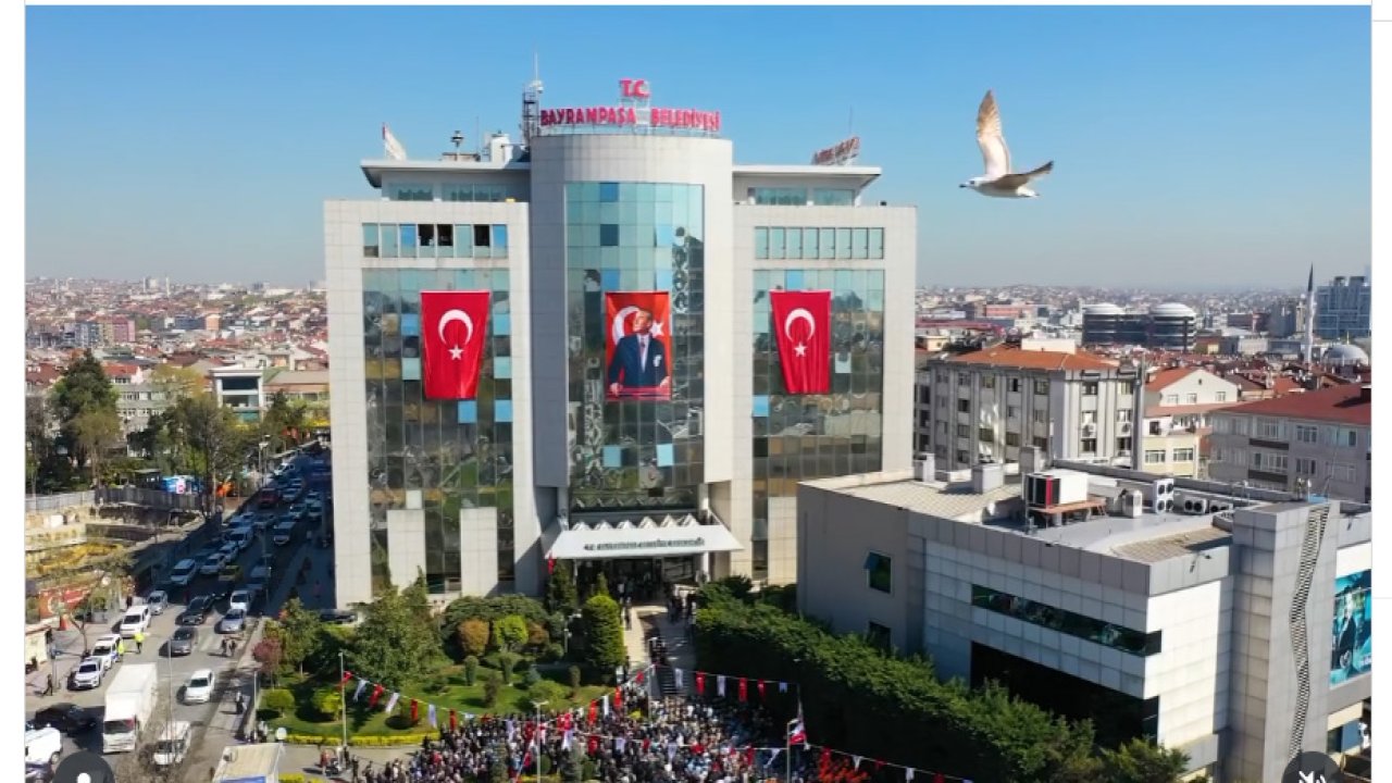 Bayrampaşa Belediyesi’ndeki iki üye CHP’den istifa etti