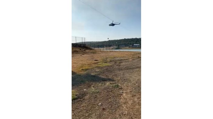 Yangına müdahale eden jandarma pilotundan büyük ustalık