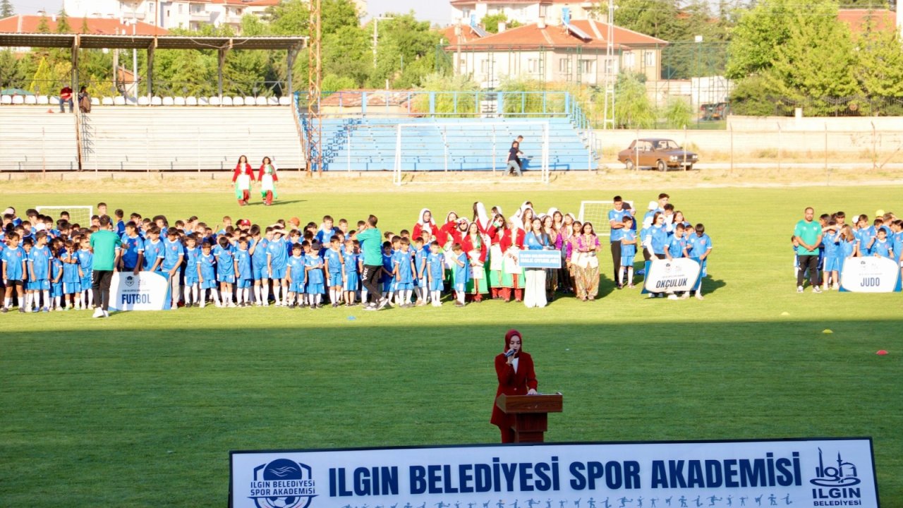 Ilgın'da spor akademisinde çocuklar yetiştiriliyor