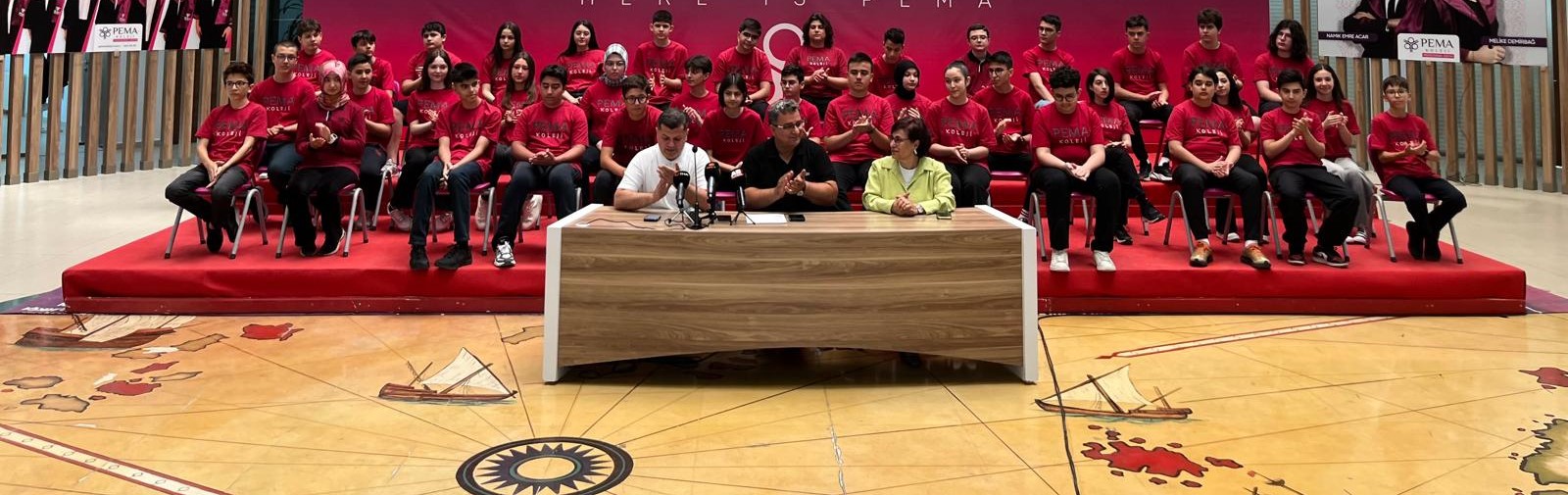 Konya'daki kolej yine rekor kırdı: 7 Türkiye birincisi çıkardı